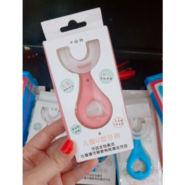 Bàn chải đánh răng trẻ em chữ U full hộp