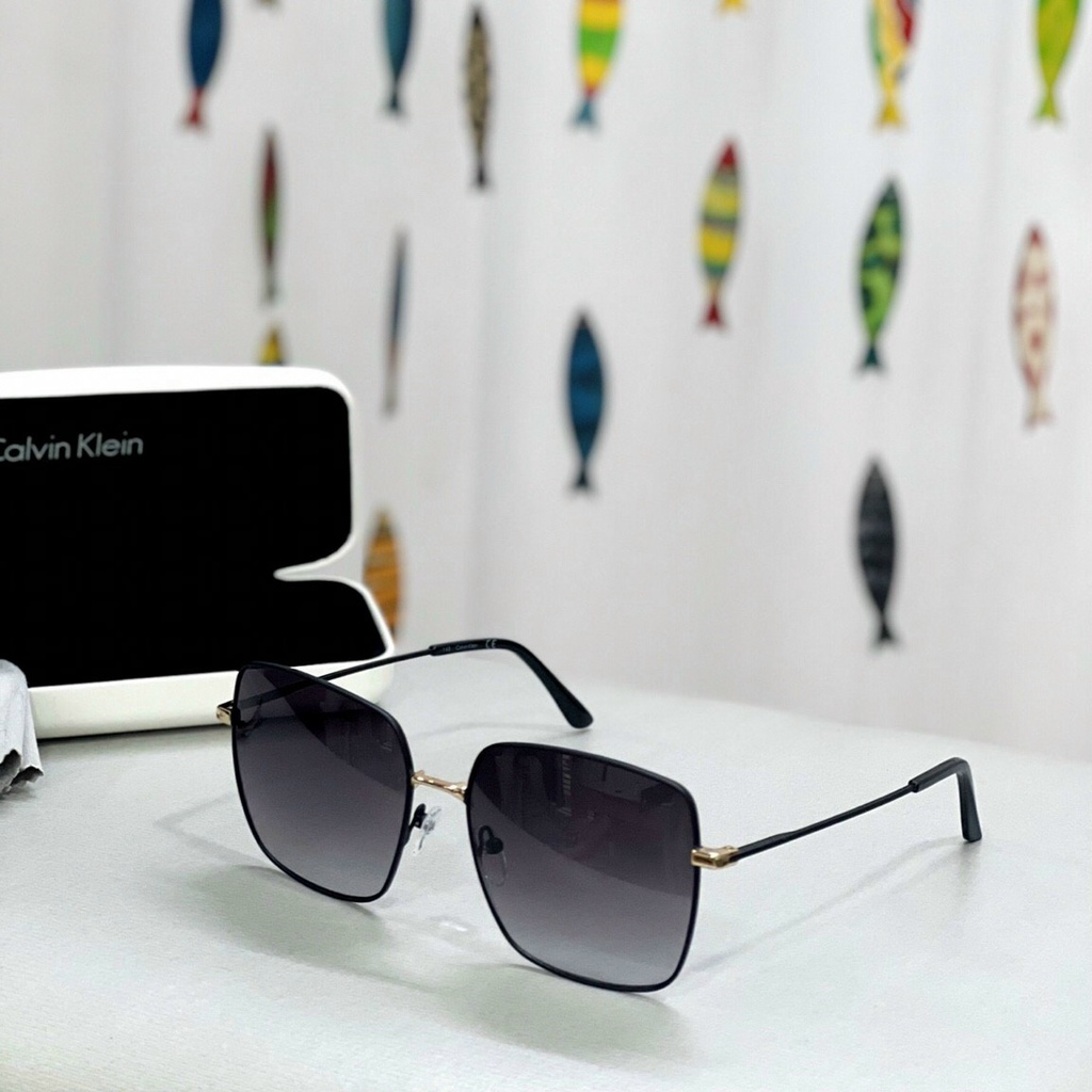 Kính Calvin Klein