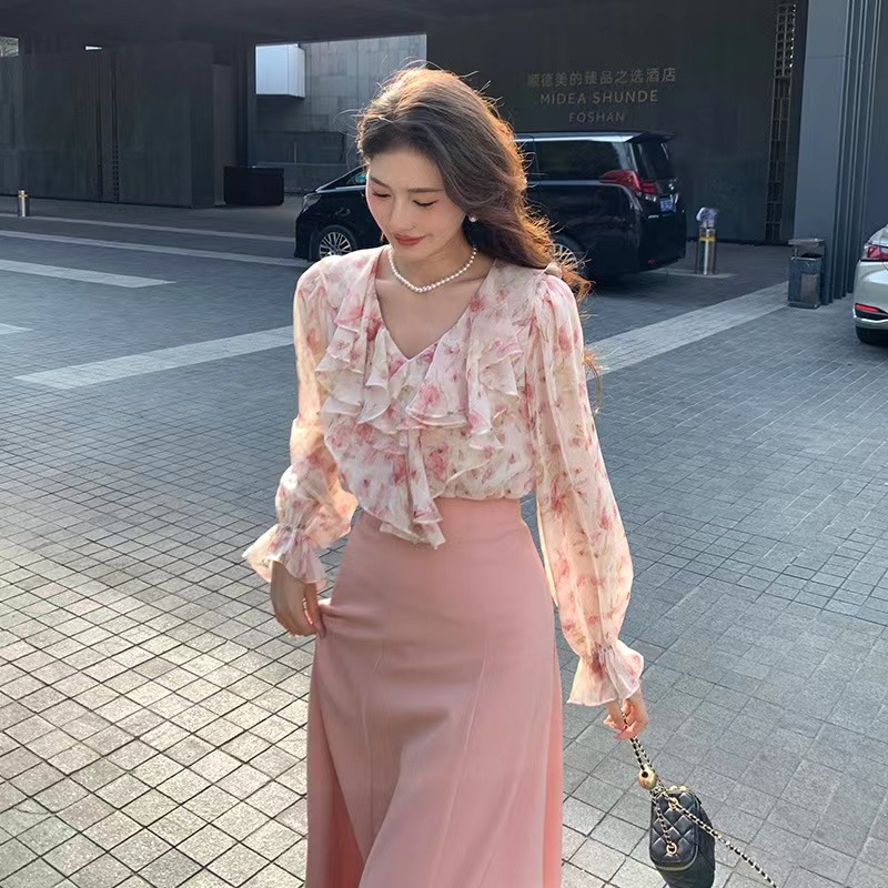 Hàng Mới Về Mới Áo Sơ Mi Nữ Tay Dài Cổ Chữ V In Hoa Thời Trang Hàn Quốc