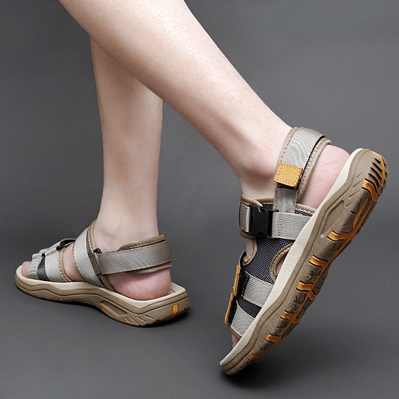 Giày Sandal Đi Biển Thời Trang Cho Nam