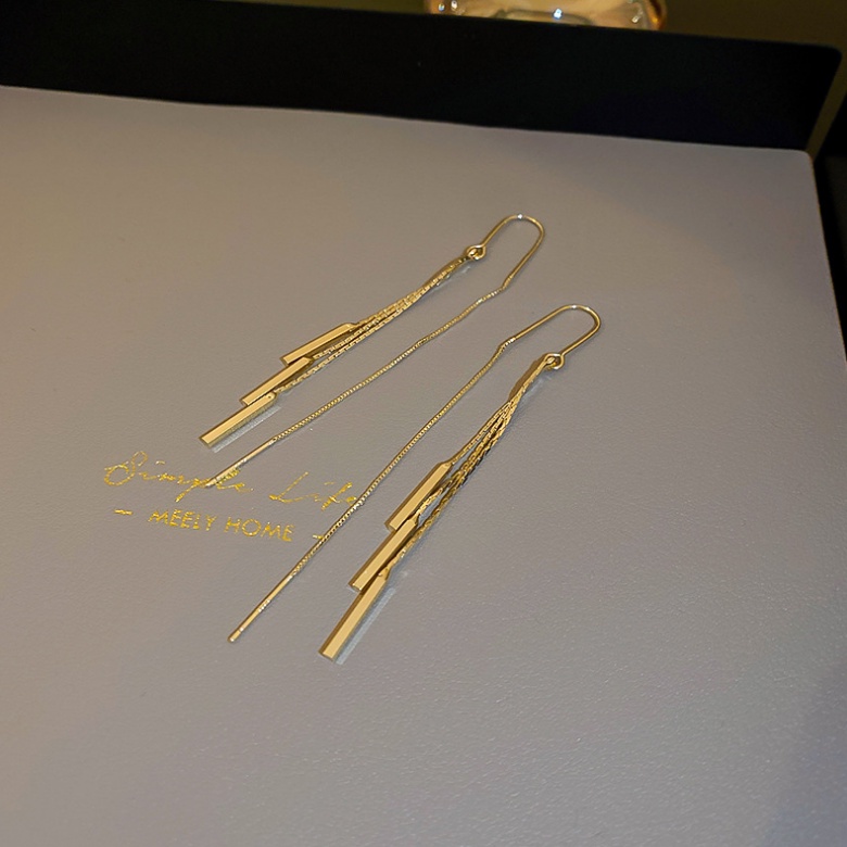 Đôi Khuyên Tai Dài Tua Rua Thời Trang Cho Nữ / Bông Tai