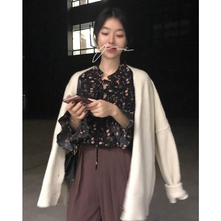 Áo Sơ Mi Nữ Dài Tay Cổ Chữ V In Hoa Màu Đen Phong Cách Hàn Quốc