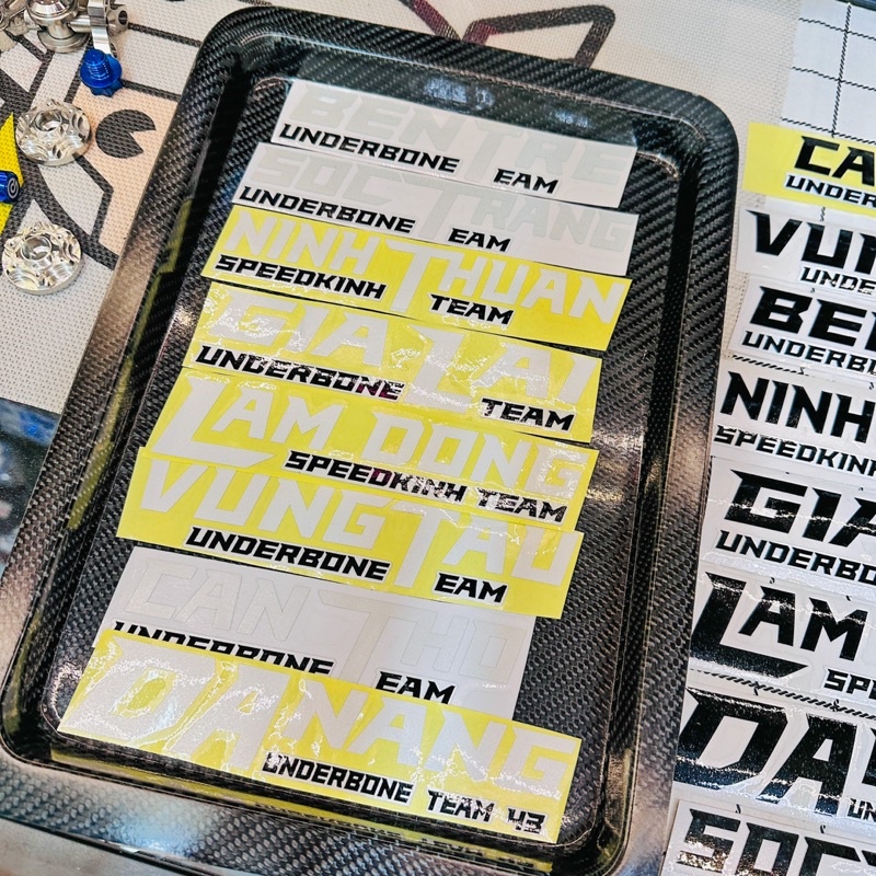 [Giá 1 Tem] Tem phản quang 64 tỉnh thành bóc ghép nổi trên mọi nền màu ✌