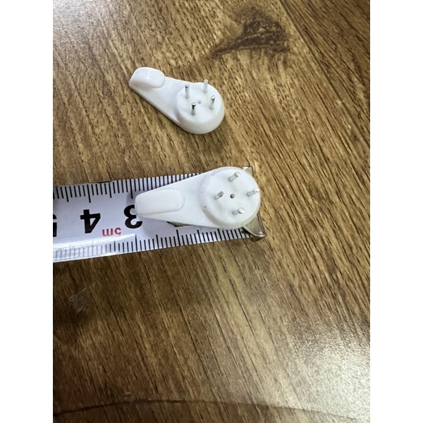 Đinh treo tường không cần khoan tường.Đinh treo tranh đóng tường.