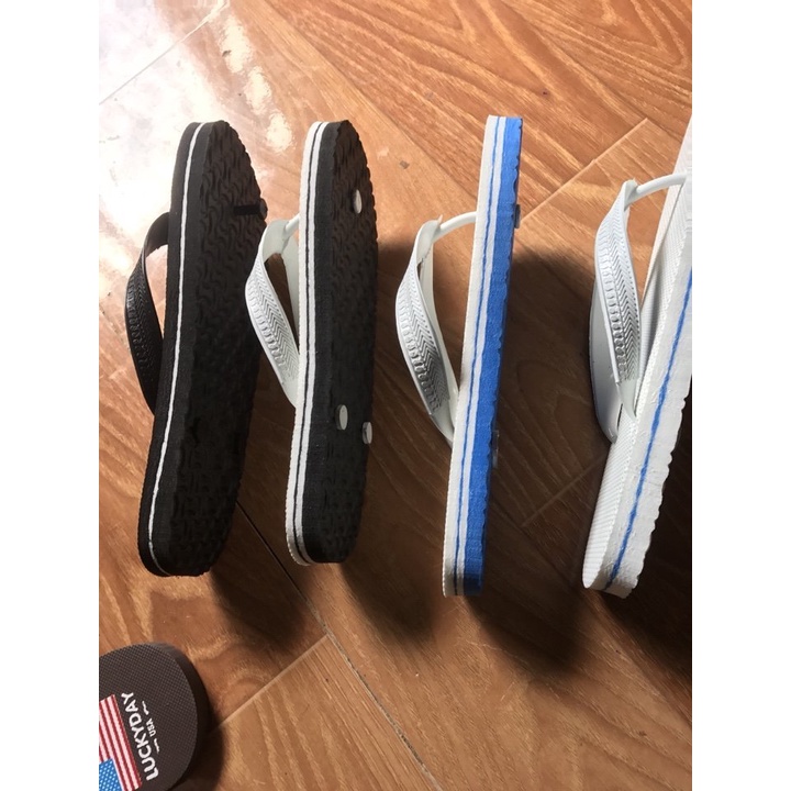 Dép xốp xỏ ngón đi du lịch trong nhà khách sạn tolet siêu nhẹ siêu êm