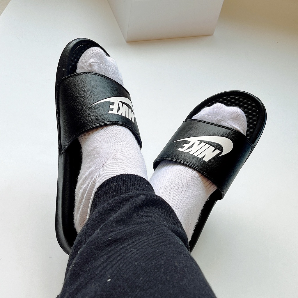 Dép nike nam, nữ màu đen trơn basic