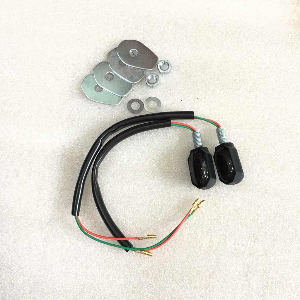 CẶP XI NHAN M1 GẮN CHẾ CÁC DÒNG XE SÁNG VÀNG