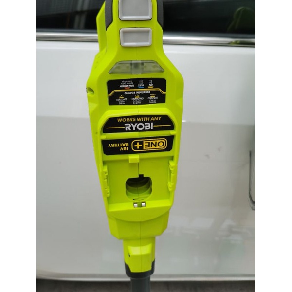 Hút bụi cầm tay ryobi 18v