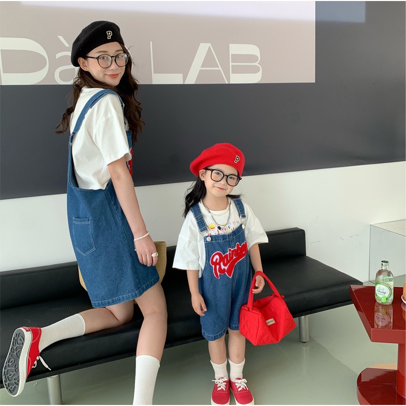 Quần Denim Nhãn Hiệu Cho Mẹ Và Bé Phong Cách Hàn Quốc