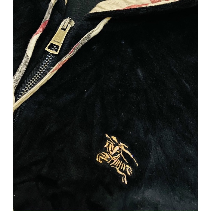 •Áo khoác nữ chính hãng hiệu Burberry nữ màu đen nhung phối kẻ•