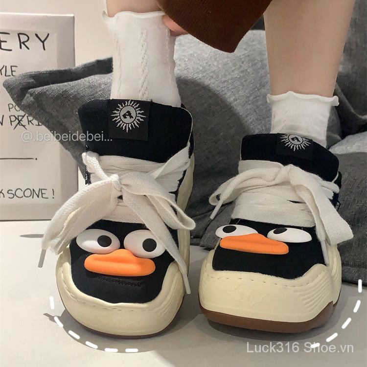 Giày Sneaker Đế Phẳng Dày Dặn Họa Tiết Chú Vịt Dễ Thương Thời Trang Thu Đông 2023