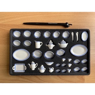 Set 02: bộ ấm chén viền xanh 36 cái