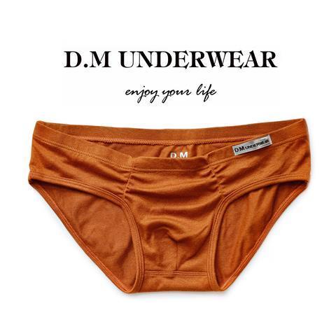 N001 Quần lót nam màu đen trắng cổ điển quần tam giác thấp eo sexy thể thao thoải mái quần short trẻ