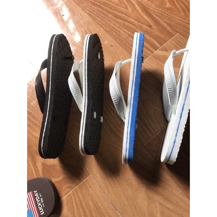 Dép xốp xỏ ngón đi du lịch trong nhà khách sạn tolet siêu nhẹ siêu êm