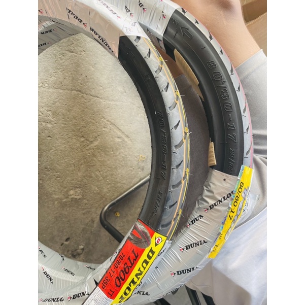 Vỏ dunlop T900 Size cực Hiếm 70/80-17 80/80-17 Made In thailand Hàng cực hiếm cho ae dọn Xe