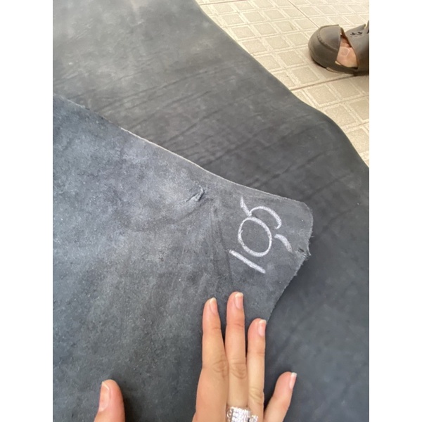 Da bò mộc đen dày 4li