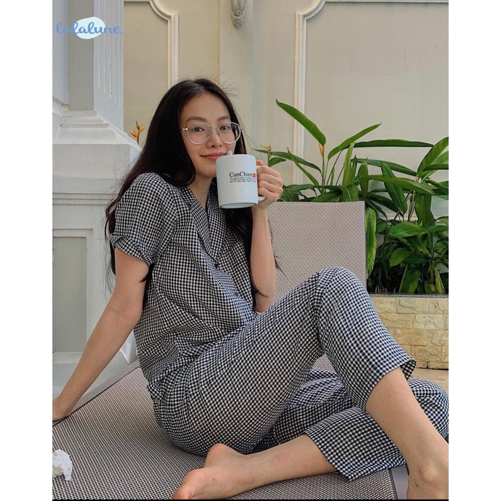 Pyjama caro sọc dành cho bé