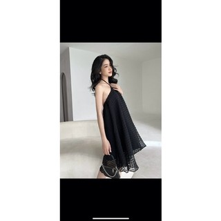 váy cổ yếm hở lưng dáng xoè