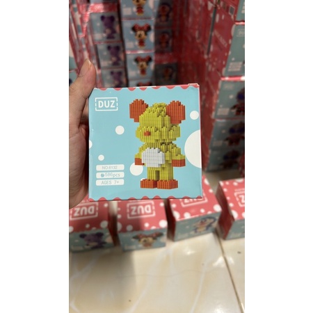 Lego mini Bearbrick vàng