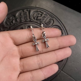Bông tai Chromehearts cross