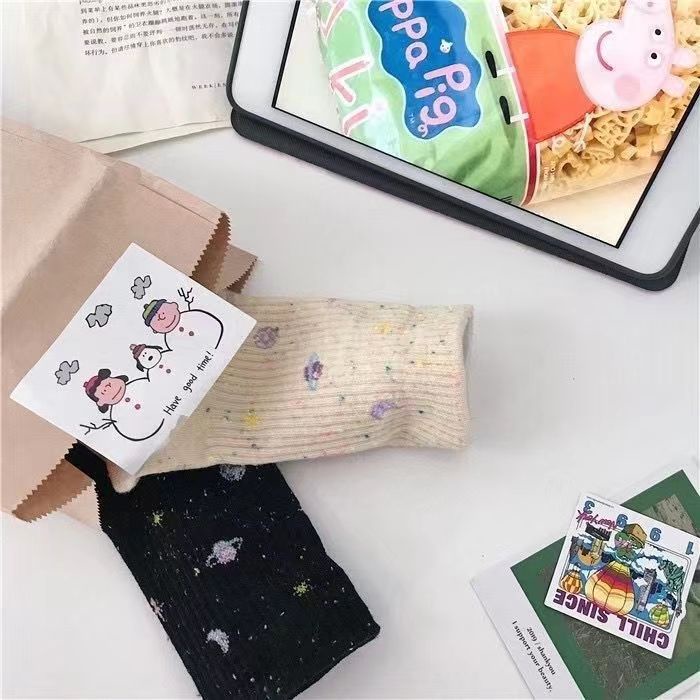 Đôi Vớ cotton Màu Trắng In Họa Tiết Hoạt Hình Dành Cho Nữ