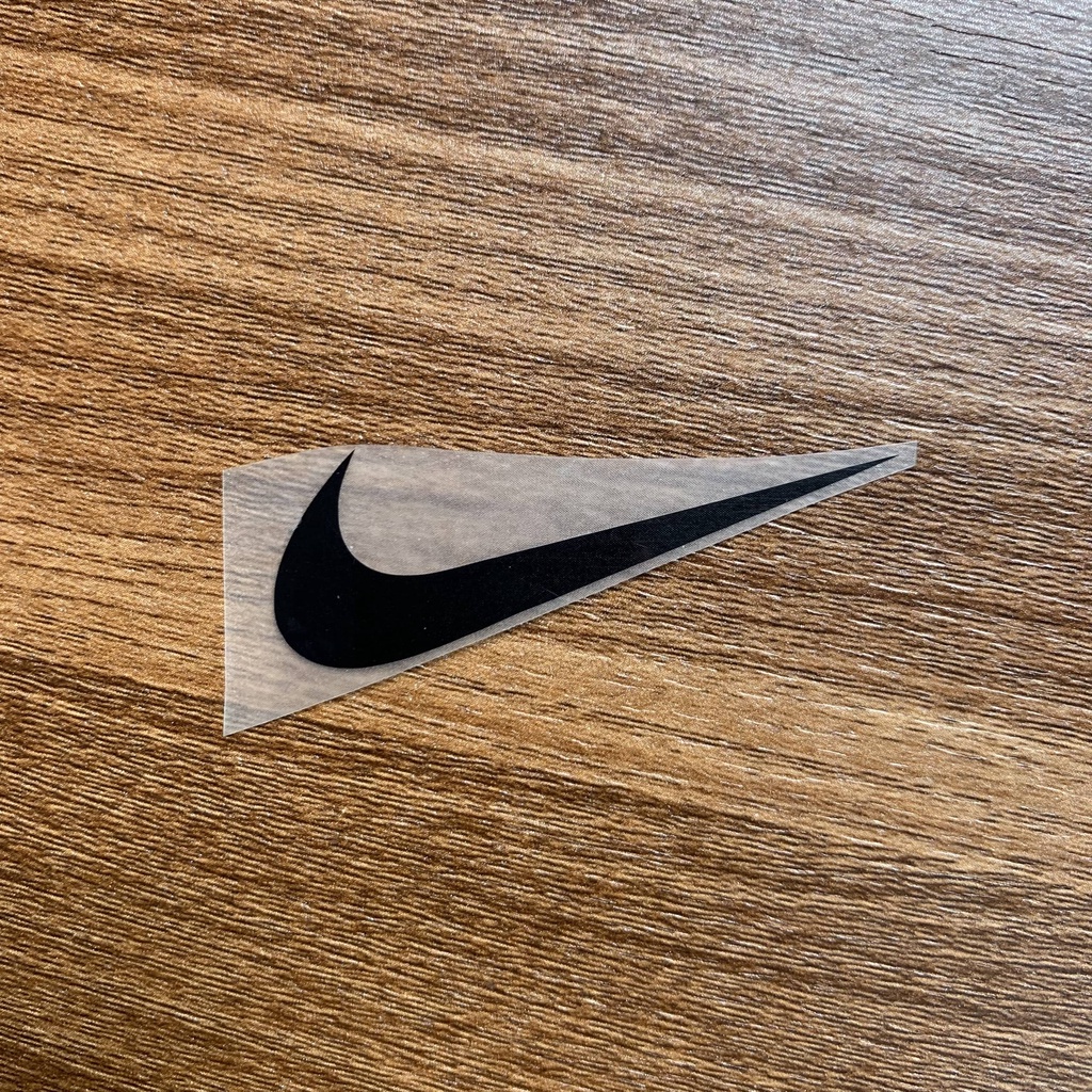 Decal logo, tên riêng in lên Găng tay, áo, giày tại nhà bằng Bàn Là, máy ép nhiệt