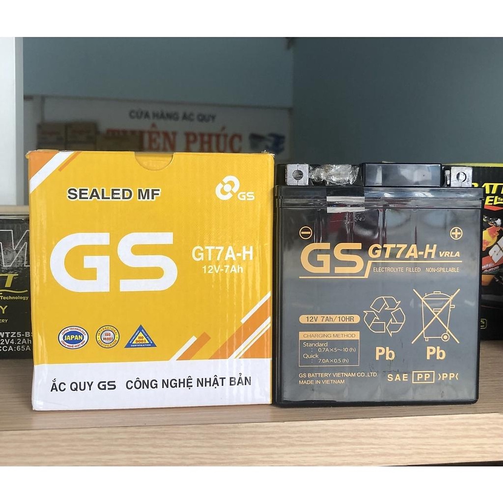 a Ắc quy khô xe máy GS GT7A-H (12V-7Ah) dùng cho các dòng xe Vespa, SH Ý, PS 150, Piagio Liberty