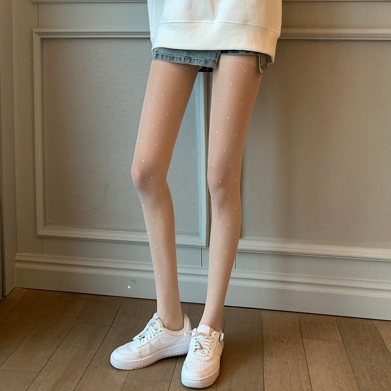 Quần Tất Lụa Mỏng Màu Đen In Hình Trái Tim Cho Nữ