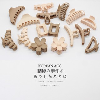 Kẹp Tóc Hình Cá Mập Màu Cà Phê Sữa Phong Cách Hàn Quốc Cho Nữ
