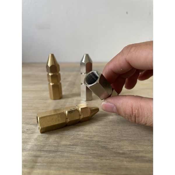 Béc xịt rửa 2 tầng ren trong 13.8mmmm.Lỗ Béc 1.2mm.Dùng rửa máy lạnh,rửa xe