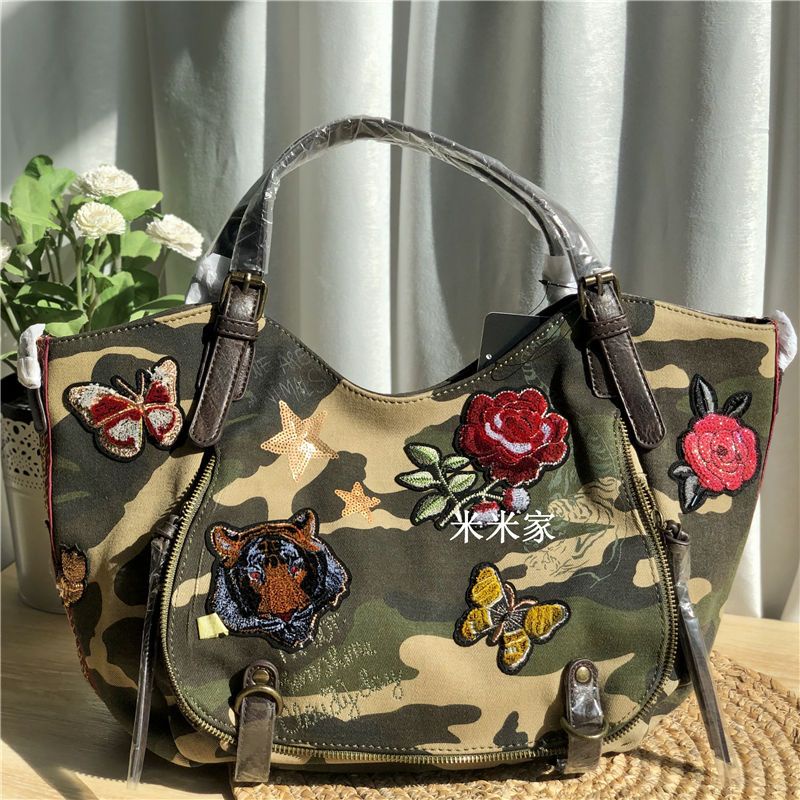 Túi Xách Đeo Vai Sức Chứa Lớn Mẫu 2023 Thời Trang Cho Nữ