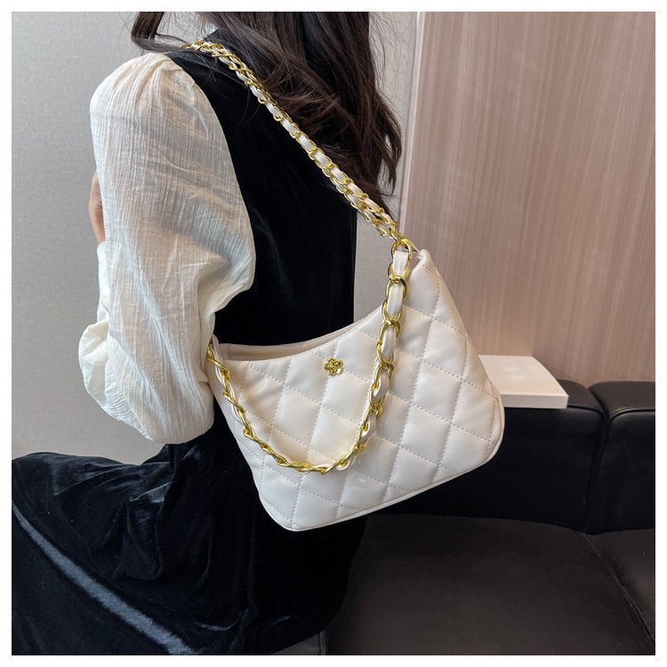 Túi đeo dưới cánh tay Phối Dây Xích Thời Trang 2023 Cho Nữ