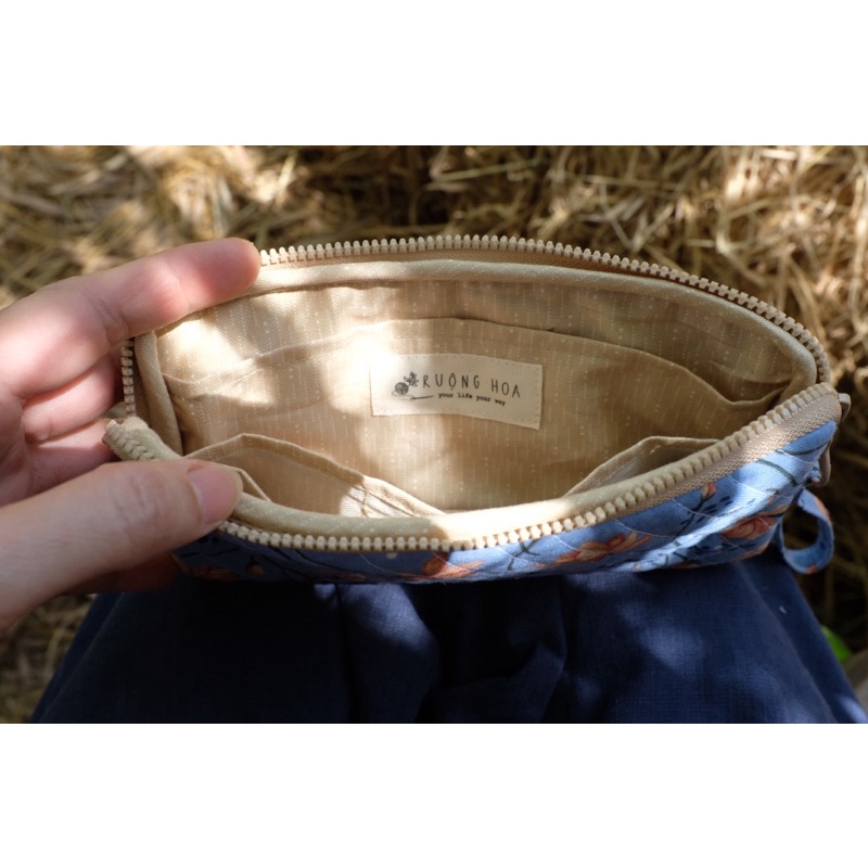 RUỘNG HOA- VÍ LÁ