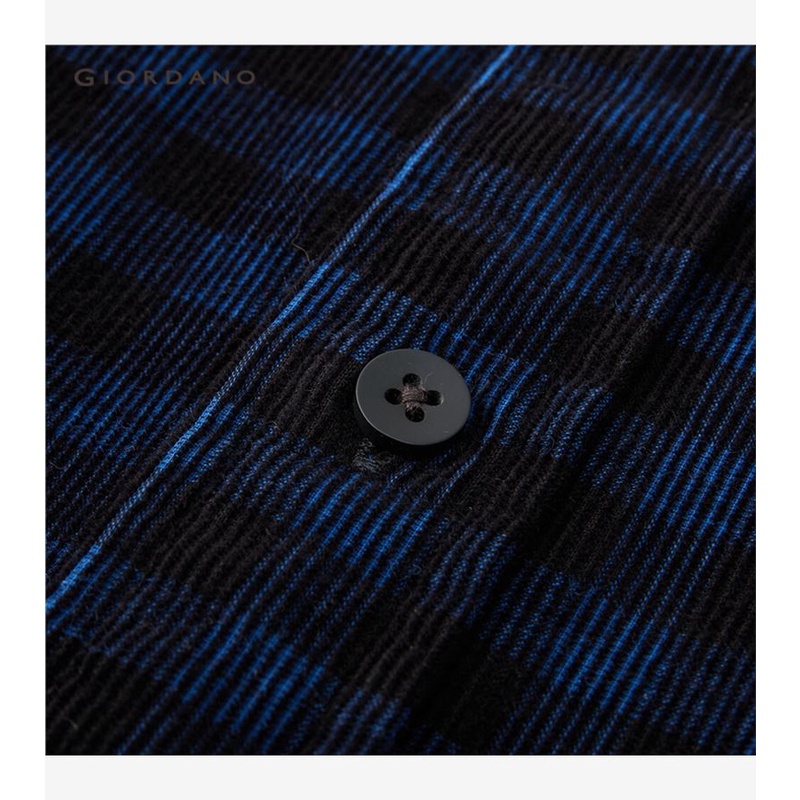 Áo sơ mi GIORDANO 18043601 vải dệt kim corduroy tay dài họa tiết caro phối túi dành cho nam