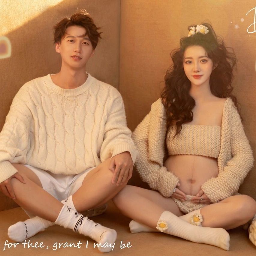 Áo Sweater Dày Dặn Chủ Đề Chụp Ảnh Nghệ Thuật Phong Cách Mới Cho Cặp Đôi Mang Thai