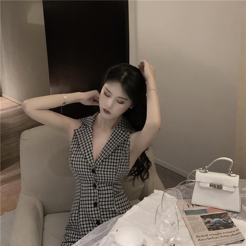 Đầm Hai Dây Dáng Chữ a Hở Lưng Họa Tiết Sọc Caro Phong Cách Hepburn Thời Trang Mùa Hè Quyến Rũ Cho Nữ