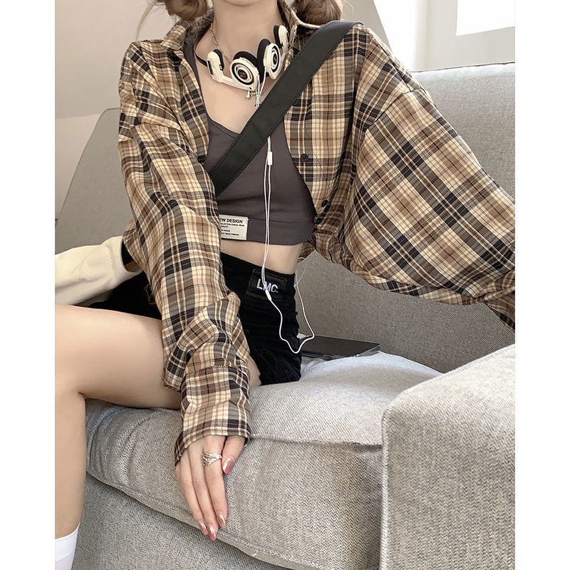 Bộ Áo Sơ Mi Chống Nắng + Áo Hai Dây Màu Xám Thời Trang Mùa Hè Cho Nữ