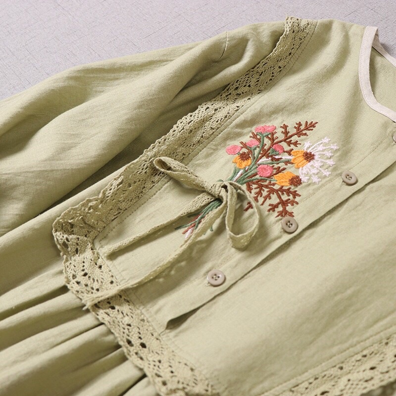 Váy NICOLE thêu hoa ngực