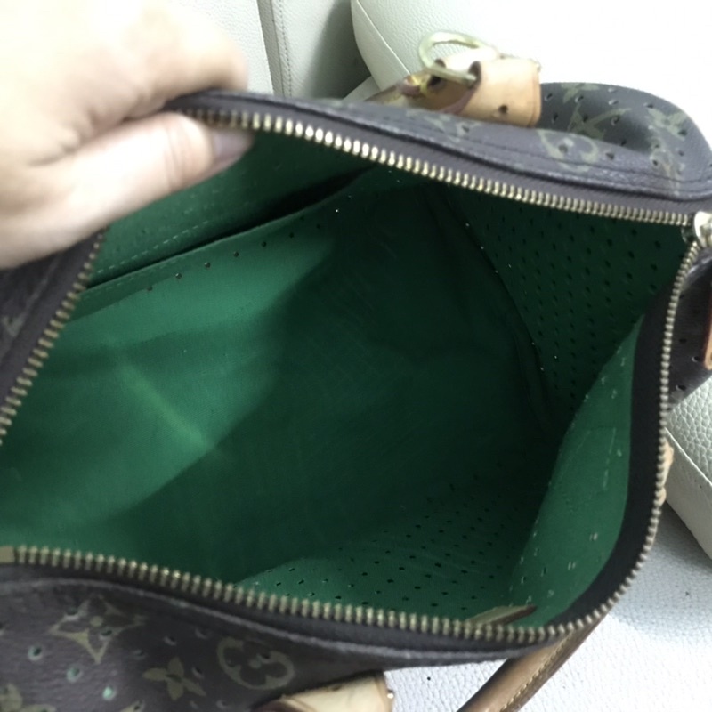 Túi lệ vi hàng si tuyển