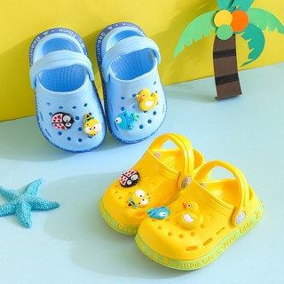 Giày Sandal Đế Mềm Chống Trượt Họa Tiết Hoạt Hình Thời Trang Đi Biển Mùa Hè Cho Bé