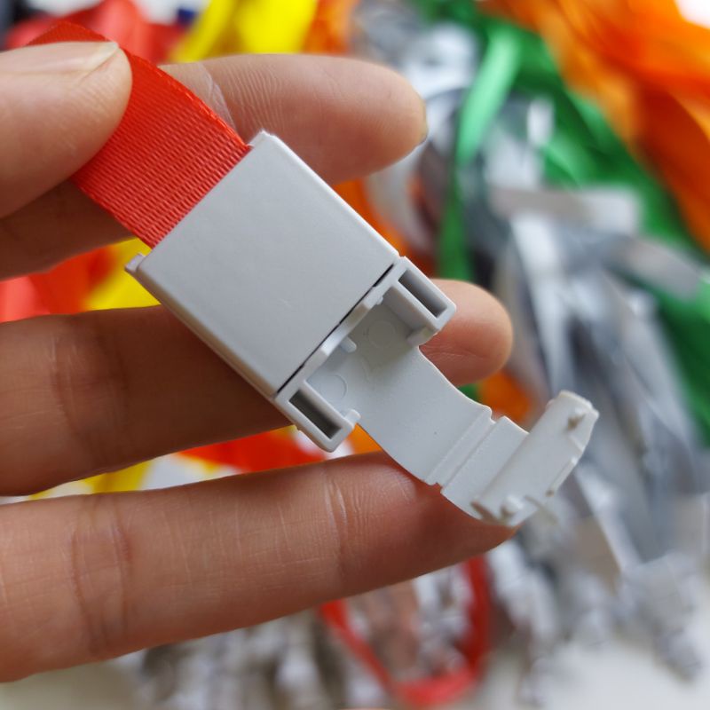 Thẻ đeo sinh viên, bao thẻ, dây đeo thẻ nhân viên kiểu dáng sang trọng nhiều màu sắc dây rộng 1,5 cm, thẻ đứng 7 x 11cm