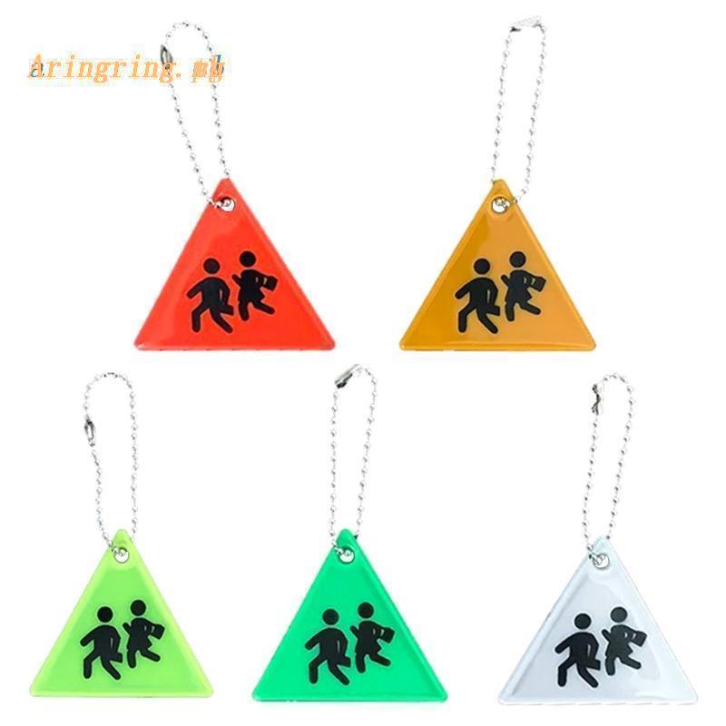 Móc Khóa Hình Tam Giác Phản Quang Độc Đáo