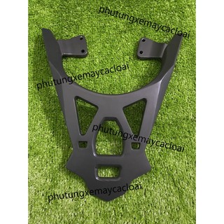 Cảng sau xe Winner V1