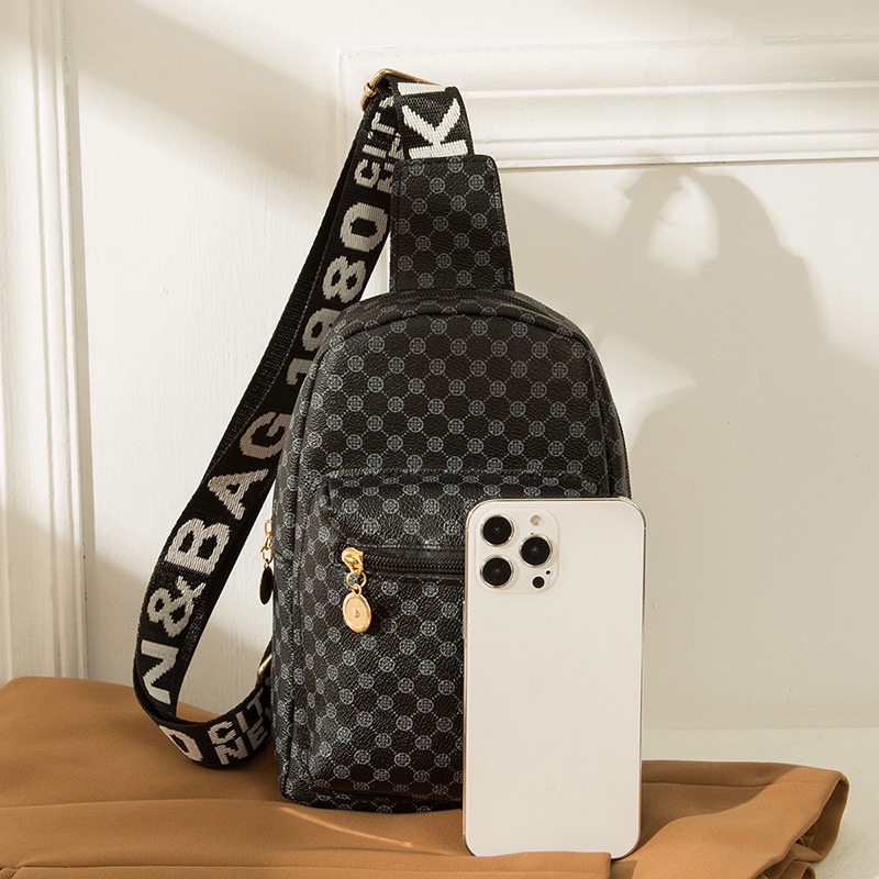 Túi Đeo Chéo Ngực Giả Da Cá Sấu Hai Lớp Mẫu Mới 2022