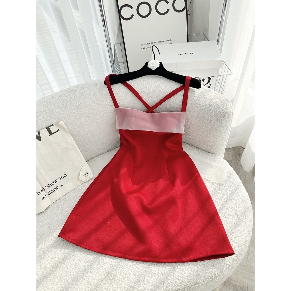 ĐẦM CỔ YẾM LẬT NGỰC VIỀN TƠ VOAN TRẮNG THẮT NƠ SAU LƯNG