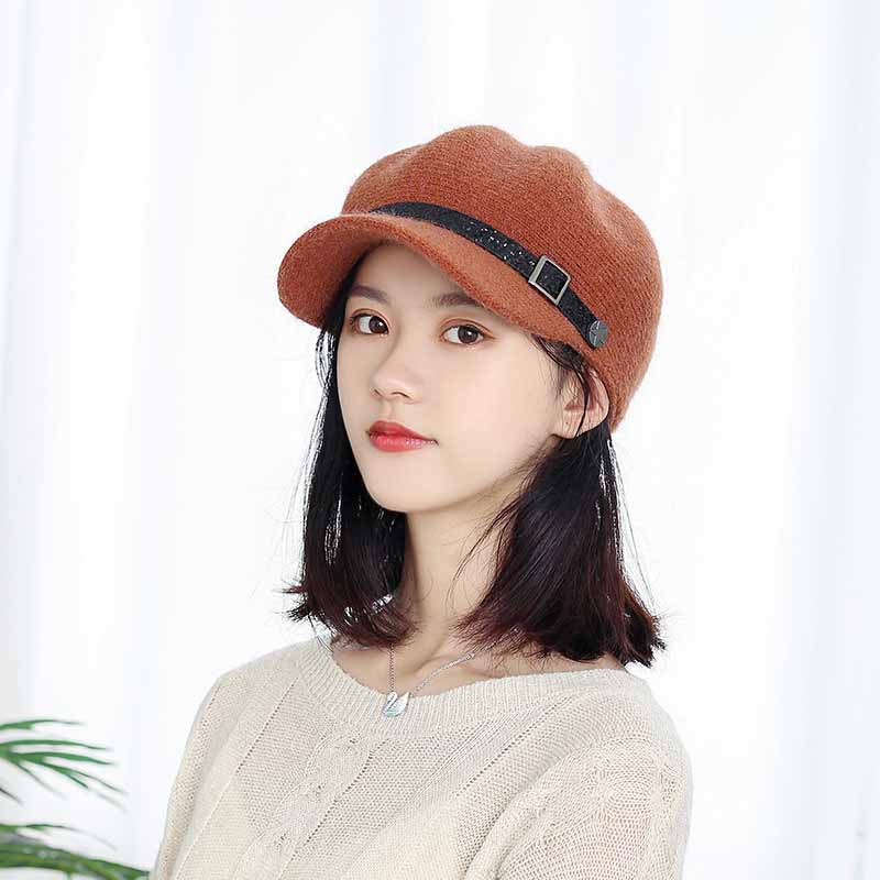 Fashionable Beret Hats For Young Fashionable Women