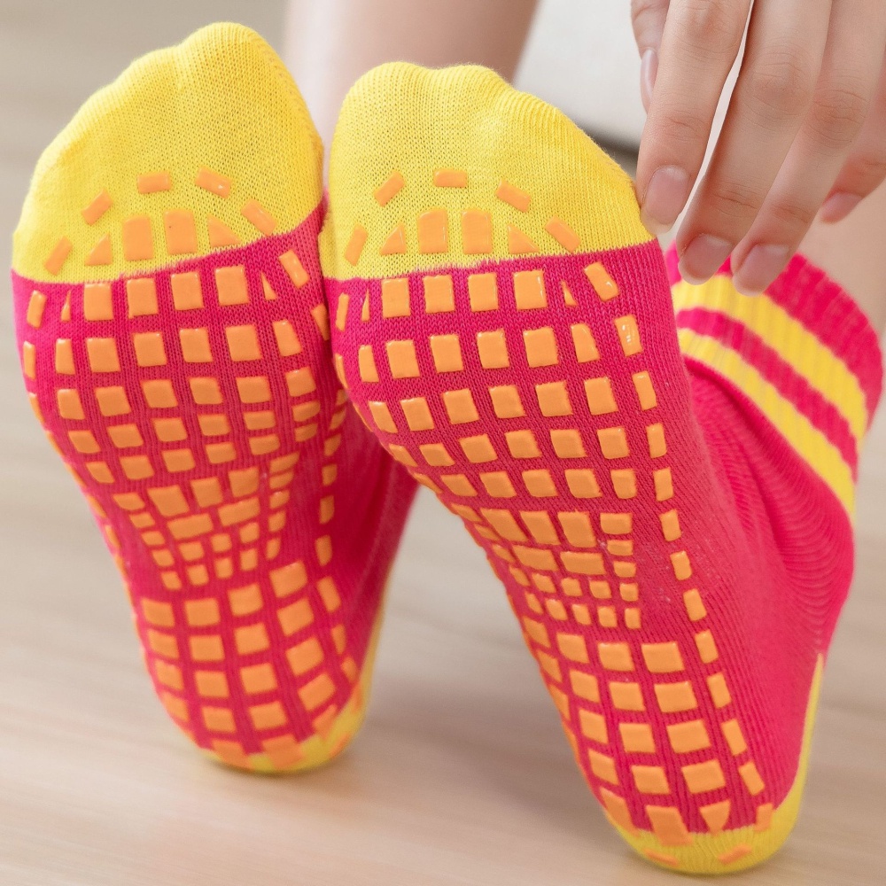 Đôi Vớ Cotton Đi Sàn Chống Trượt Dành Cho Trẻ Em Và Người Lớn