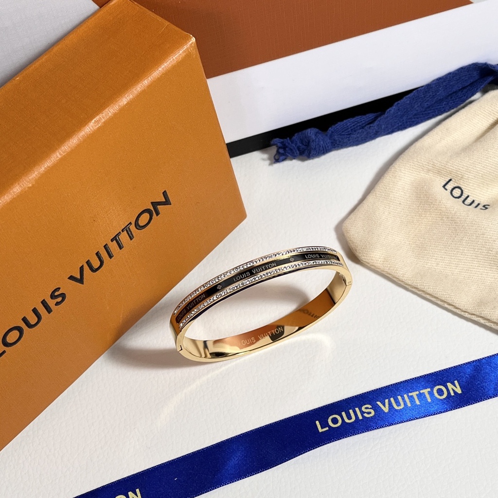 Vòng Tay Louis Vuitton Bằng Thép Titan Họa Tiết LV Monogram