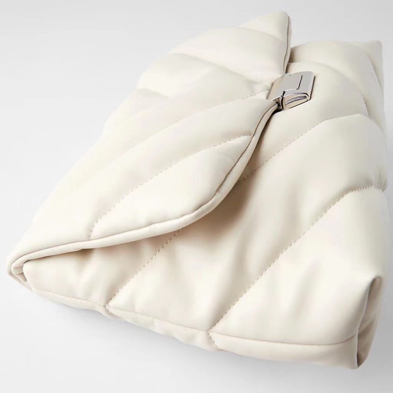 Zara Túi Xách Đeo Vai Cỡ Lớn Đính Đá Phối Dây Xích Thời Trang Nữ Sành Điệu