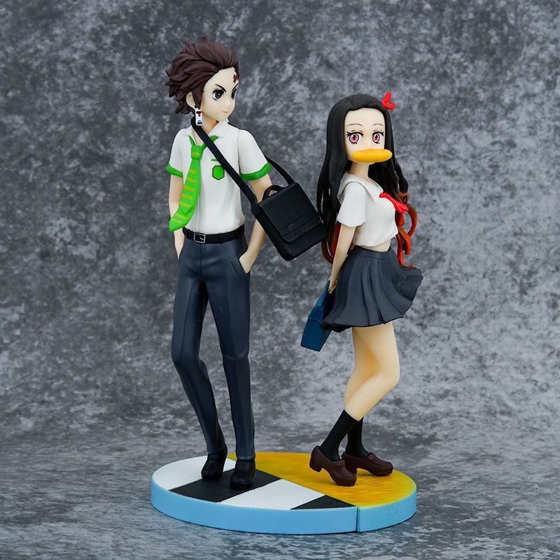 Mô Hình Kimetsu No Yaiba - Mô hình Tanjirou và Nezuko trang phục học sinh 23cm (box)
